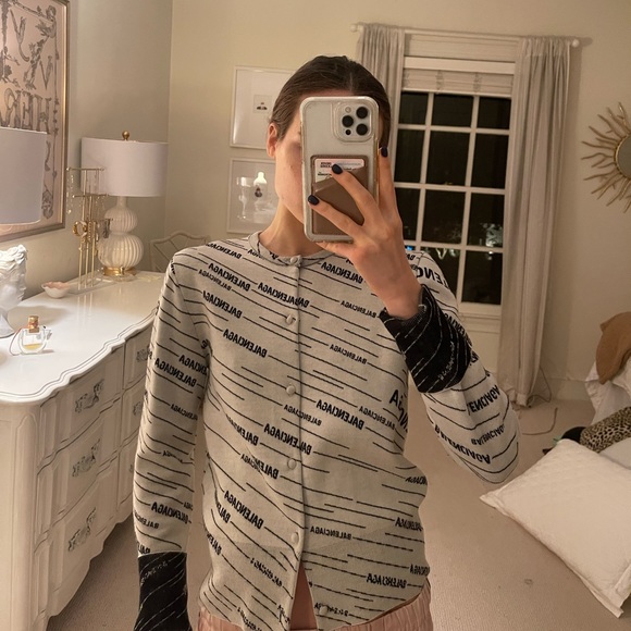 Balenciaga grey/black fitted button-up cardigan! Sz L - Picture 2 of 7